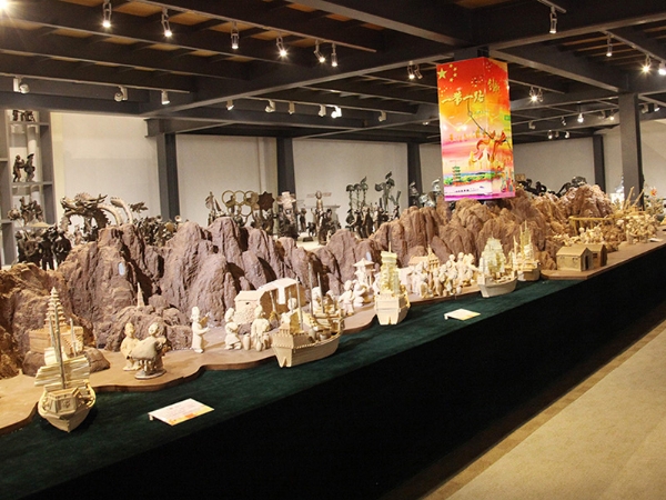 华体会集团_华体会(中国)
馆（内景）